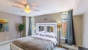 3 bedrooms, iron/ironing board, free WiFi, bed sheets