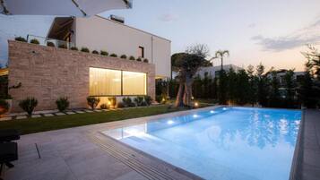 3 bedrooms