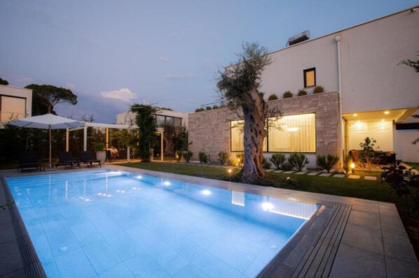 3 bedrooms