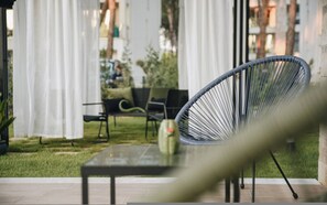 Exterior - Parrot's Home (Ishëm)