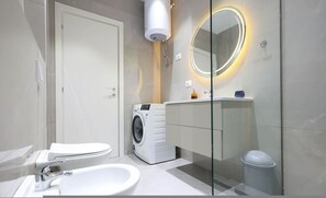 House, Smoking | 2 bedrooms - Sanpietro Vacation Apartment 003 (Ishëm)