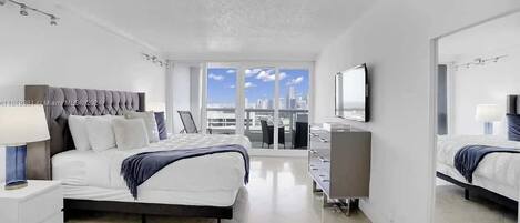 1 bedroom, desk, iron/ironing board, WiFi