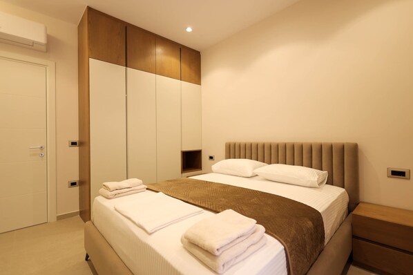 4 bedrooms - Sanpietro Vacation Deluxe Villa (Ishëm)