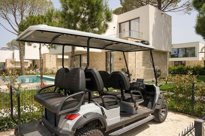 Sanpietro Vacation Deluxe Villa