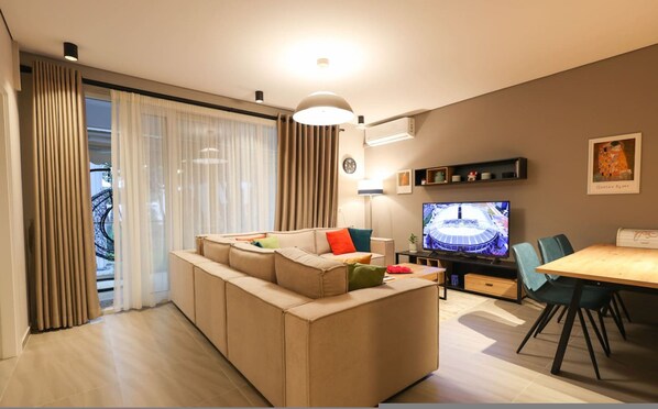 2 bedrooms