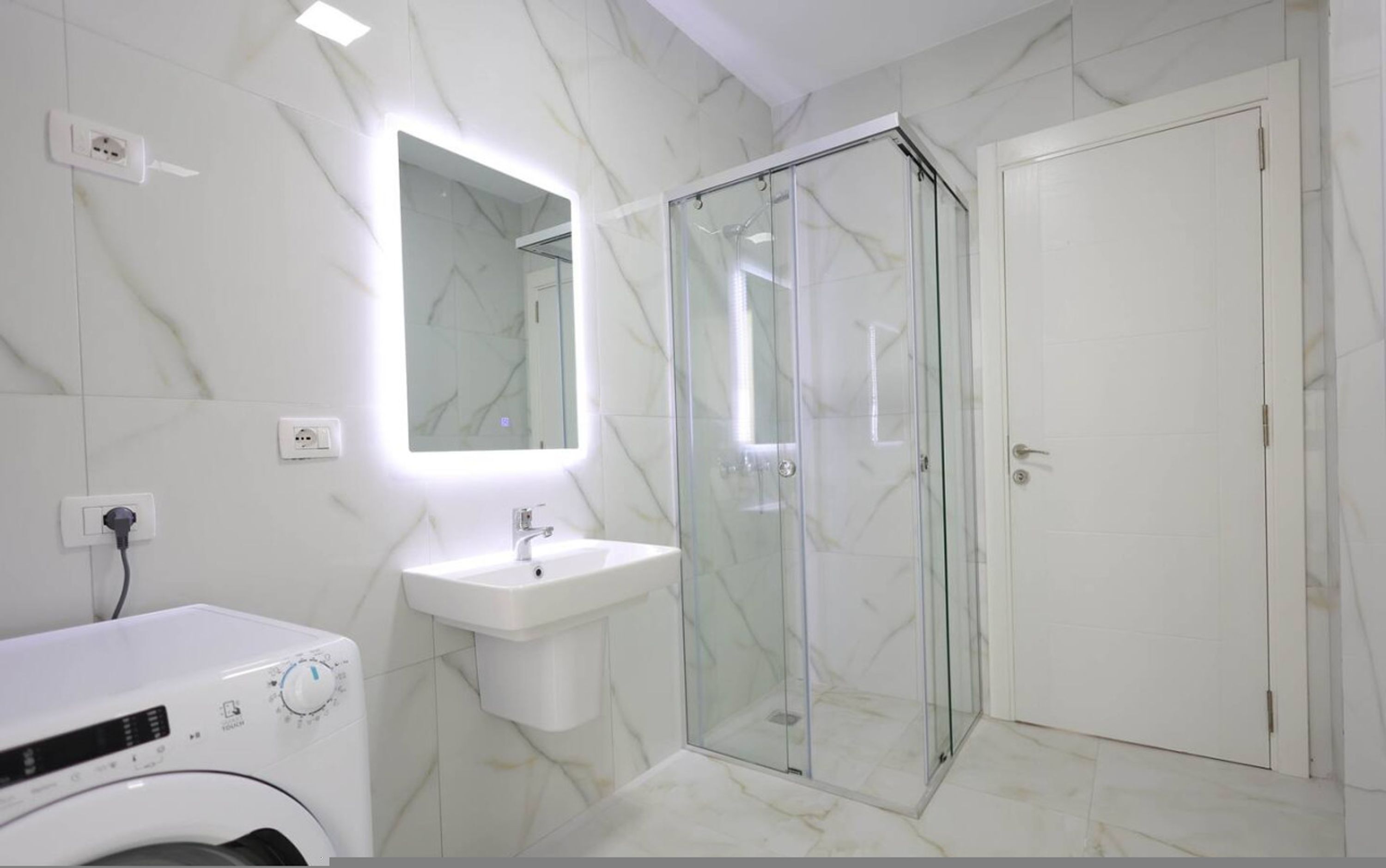 2 bedrooms