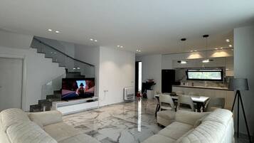 3 bedrooms