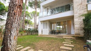 Unclassified image, 2 of 33, button - Sanpietro Vacation Apartment 028 (Ishëm)