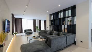 House | 5 bilik tidur