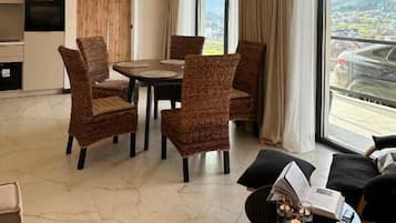 Familie-alpehytte, 2 soverom | Oppholdsområde