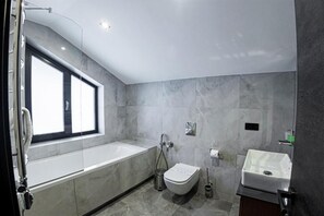 Premium Chalet, 4 Bedrooms, Mountain View | Bathroom | Hair dryer, slippers, soap, shampoo - EcoBerghaus (Bukovel)