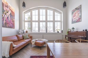 Superior Apartment, Park View, Beachfront | Living area