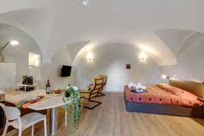 Studio – standard (Lory-Cosy Gardone Old Town&Vittoriale) | Wi-fi (inkludert) og sengetøy
