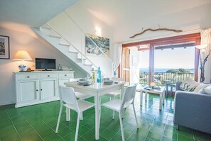 Dining - Le Dalie With Shared Pool (Olbia)