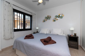 1 bedroom, in-room safe, iron/ironing board, WiFi