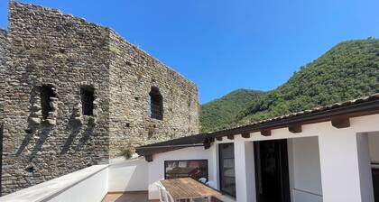 Casa Castello Sleeps 5 Isolabona Italy Sun Terrace Free WIFI
