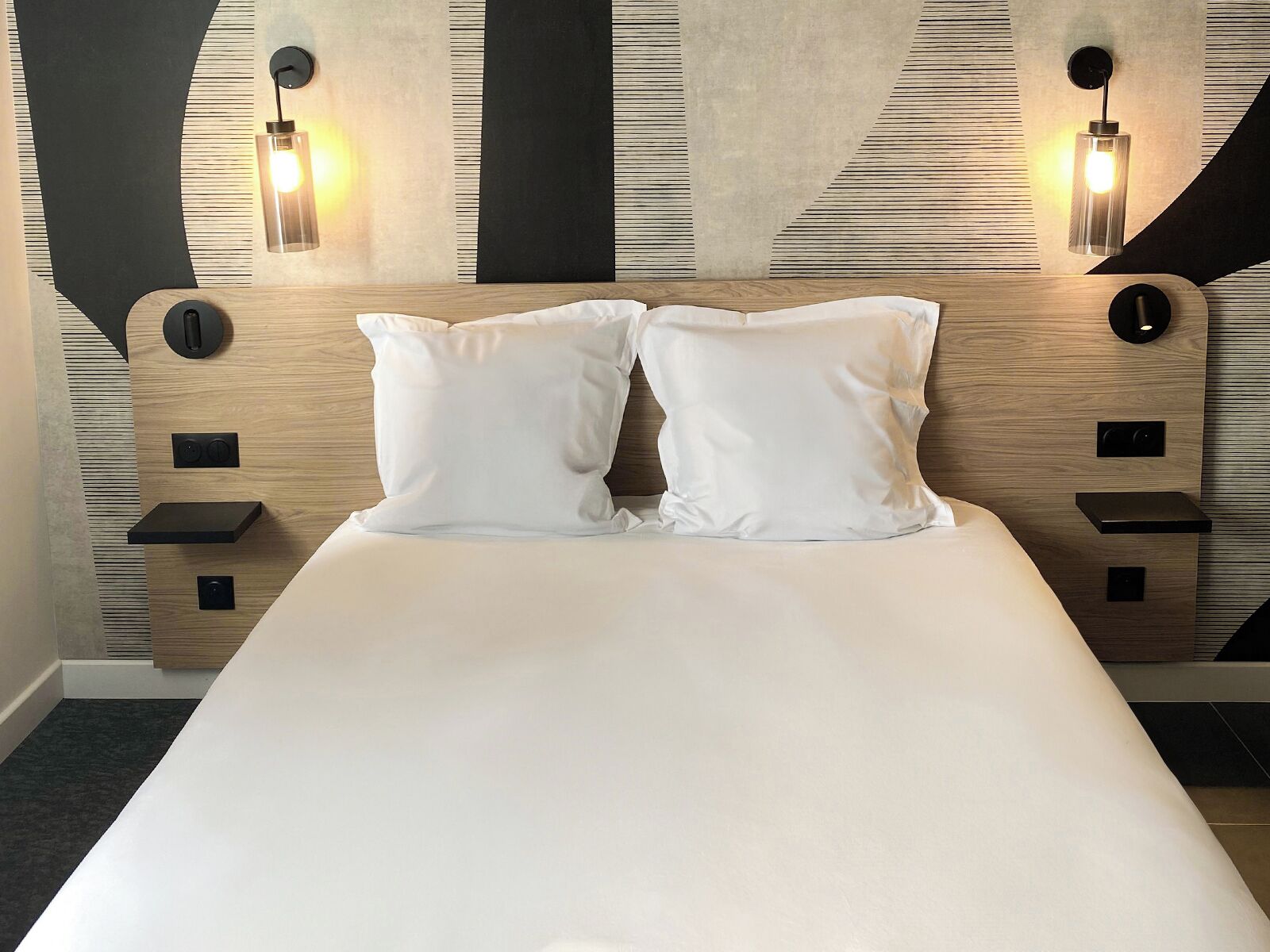 In-room safe, desk, iron/ironing board, free WiFi