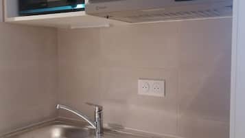 Studio Standard | Eget kök | MinikylskÄp, mikrovÄgsugn, spishÀll och brödrost