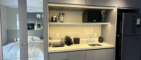 Deluxe Studio | Private kitchen