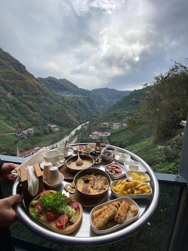 Vadidekal Suit Hotel