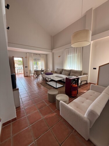 Villa near the beach to enjoy the sea and the mountains.