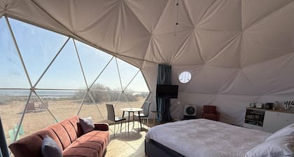 Dome at Hardwicke- Eco-Friendly Glamping Dome! Linen provided!