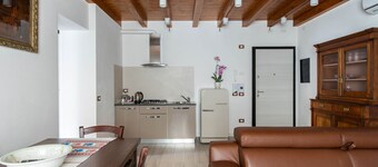 Varenna Vintage by Wonderful Italy