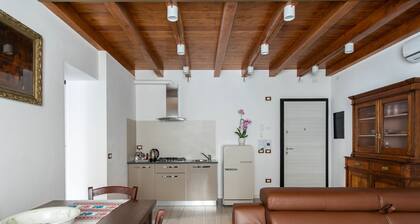 Varenna Vintage by Wonderful Italy