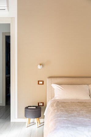 1 habitación, tabla de planchar con plancha, wifi gratis y ropa de cama 