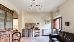 TV - Tenuta Pantano Borghese - Apartment 13 (Monte Compatri)
