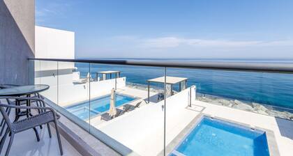 Sea Views 4BR + Assistant's Room Villa with Heated Pool, Sharm - Al Dana Villa