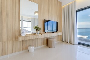 Interior - Sea Views 4BR + Assistant's Room Villa with Heated Pool, Sharm - Al Dana Villa (Fujairah)