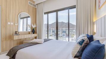 5 slaapkamers, een kluis op de kamer, een strijkplank/strijkijzer