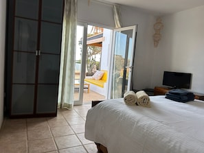 3 camere, ferro/asse da stiro, Wi-Fi