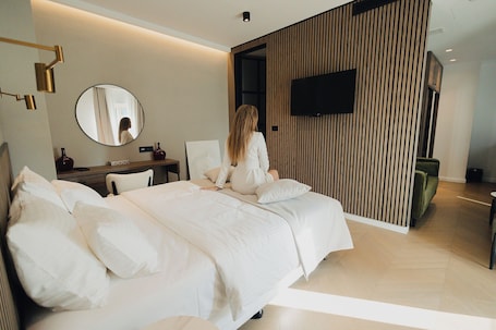 Standard Double Room, City View | In-room safe, desk, laptop workspace, soundproofing