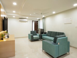 Lobby lounge - Atnest Orchids Suites (Hyderabad)
