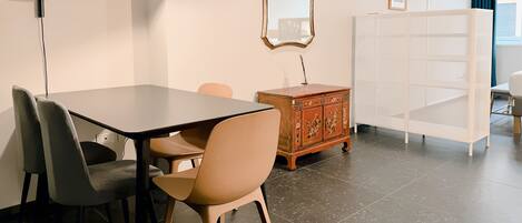 تناول الطعام