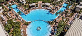 Newly Renovated! 5 Min Walk to Pool & Beach! ~ Tranquil Shores at Seacrest Beach