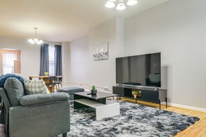 Front of property - 4 Mi to Inner Harbor & Jhu: Baltimore Townhome! (Baltimore)