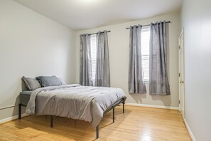 Interior - 4 Mi to Inner Harbor & Jhu: Baltimore Townhome! (Baltimore)