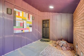 House (2 Bedrooms) | Interior - Golf Course Views: Prescott Home w/ Patios (Prescott)