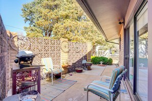 House (2 Bedrooms) | Interior - Golf Course Views: Prescott Home w/ Patios (Prescott)