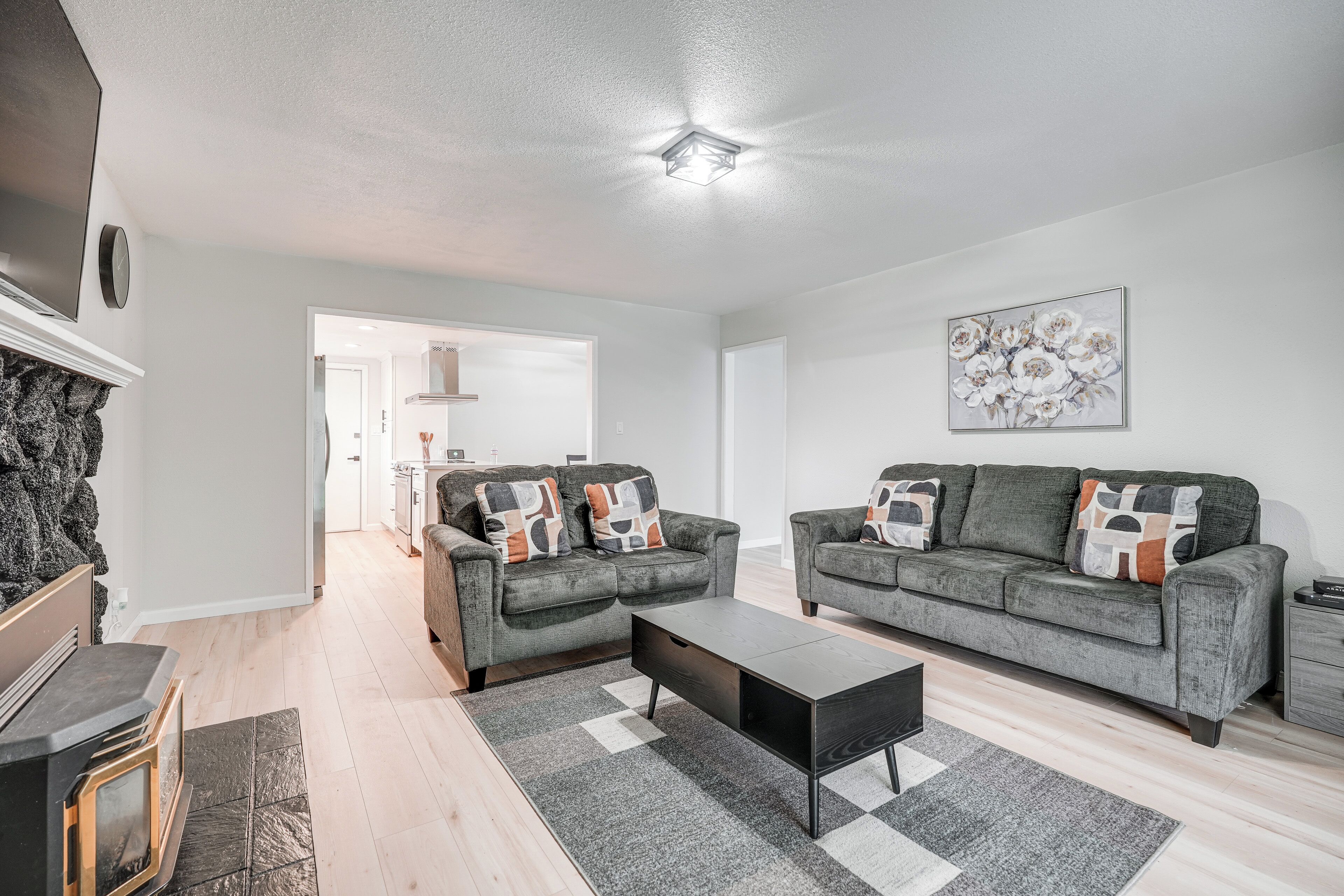 House (3 Bedrooms) | Front of property