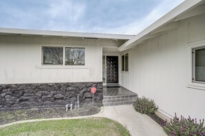 House (3 Bedrooms) | Interior - 4 Mi to San Joaquin River: Remodeled Home w/ Patio (Stockton)
