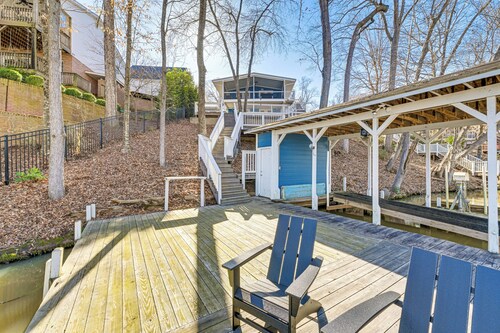 Boat Dock & Slip: Waterfront Home on Lake Tillery!