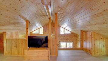 House (1 Bedroom) | Interior