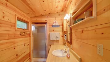 House (1 Bedroom) | Interior