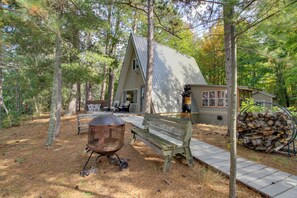 House (1 Bedroom) | Interior - Quiet Deer River Cabin w/ Dock + Lake View! (Deer River)