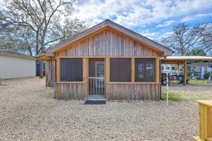 Apartment (0 Bedroom) | Interior