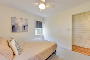 House (3 Bedrooms) | Interior - 3 Mi to Beach: Coastal Escape in Mount Pleasant (Mount Pleasant)